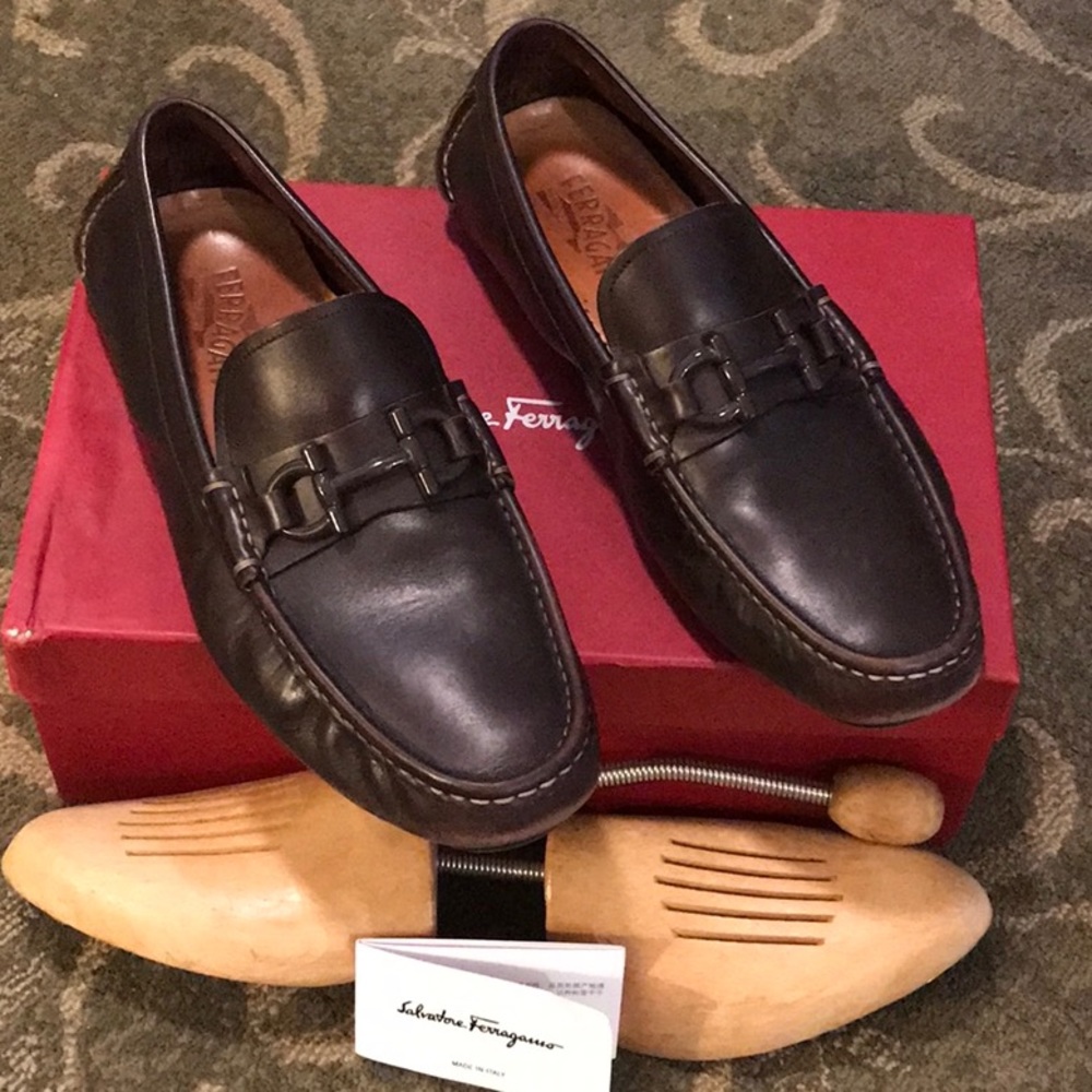 Authentic Salvatore Ferragamo Men’s Driving Shoes Size 11 Brown. Great condition